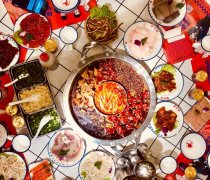 餐飲品牌全案設(shè)計(jì)參考：對(duì)比其他明星開(kāi)的餐廳，這家火鍋店為什么能持續(xù)火爆